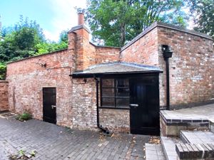 Photo 32- click for photo gallery